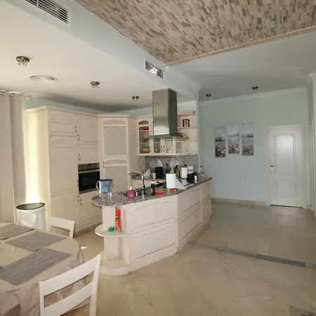 Villa La Mairena